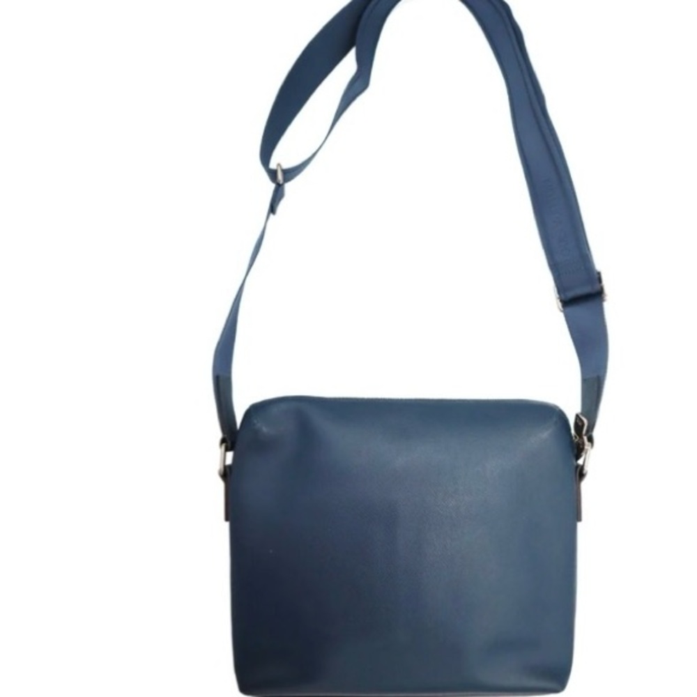 Louis Vuitton Blue Taiga Leather  Bag